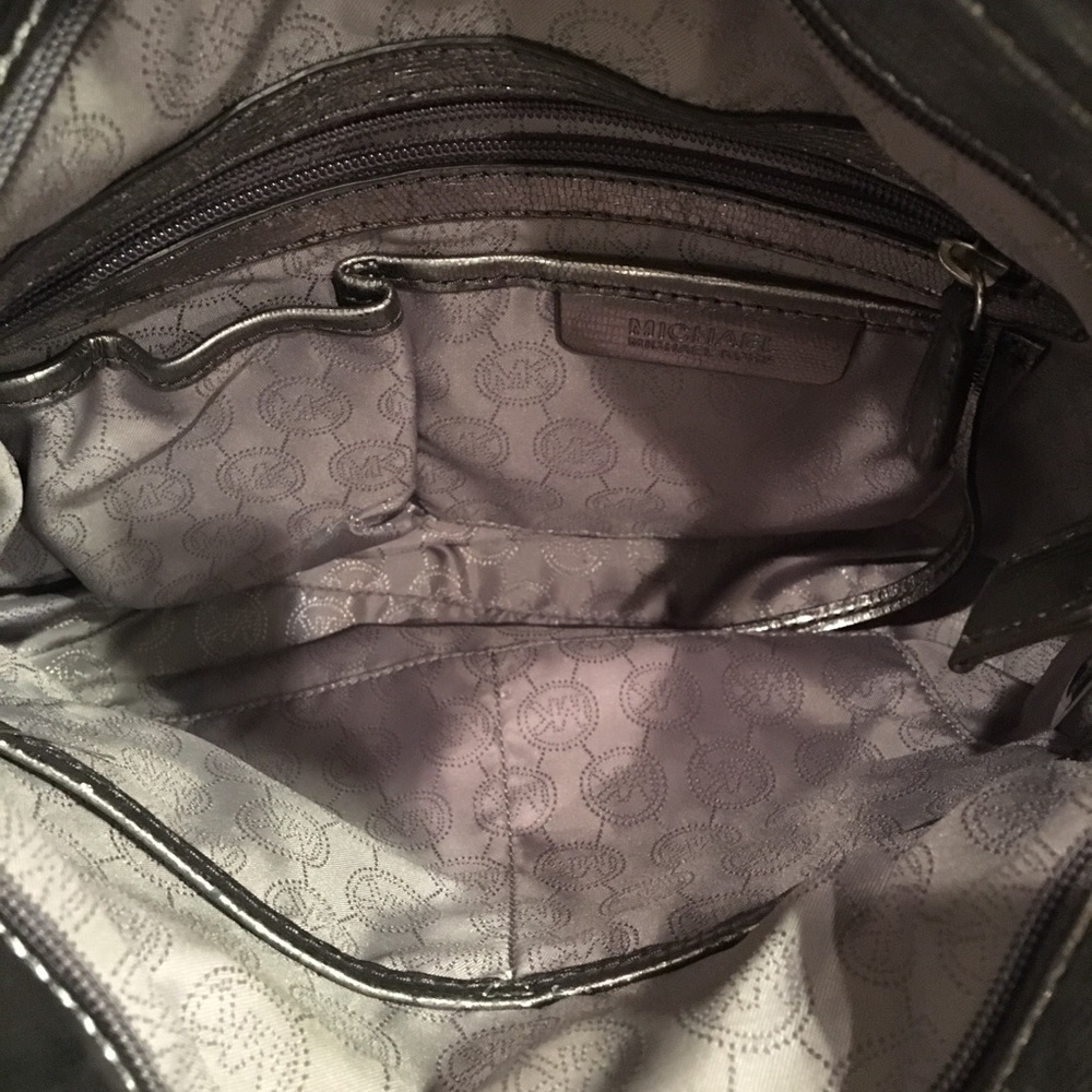 ‼️SOLD‼️ MICHAEL KORS Snake Embossed Leather - Picture 5 of 6
